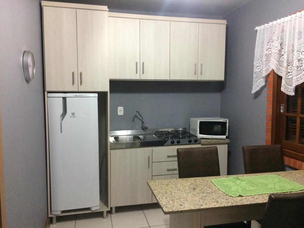 Apartamento Residencial Quatro Estacoes Canela Exterior foto